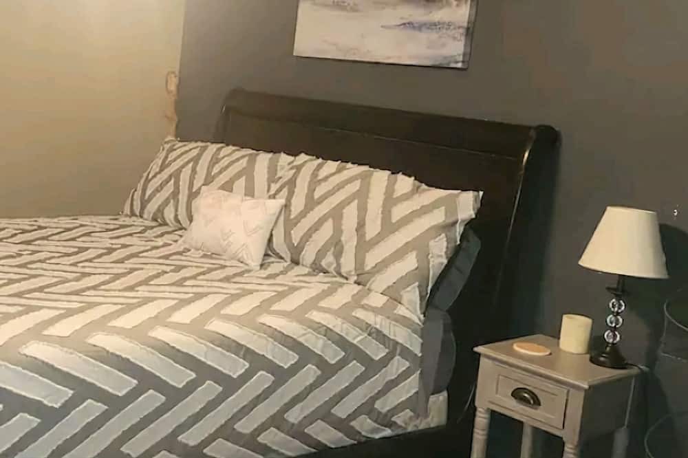Photo of Bedroom in Maurepas