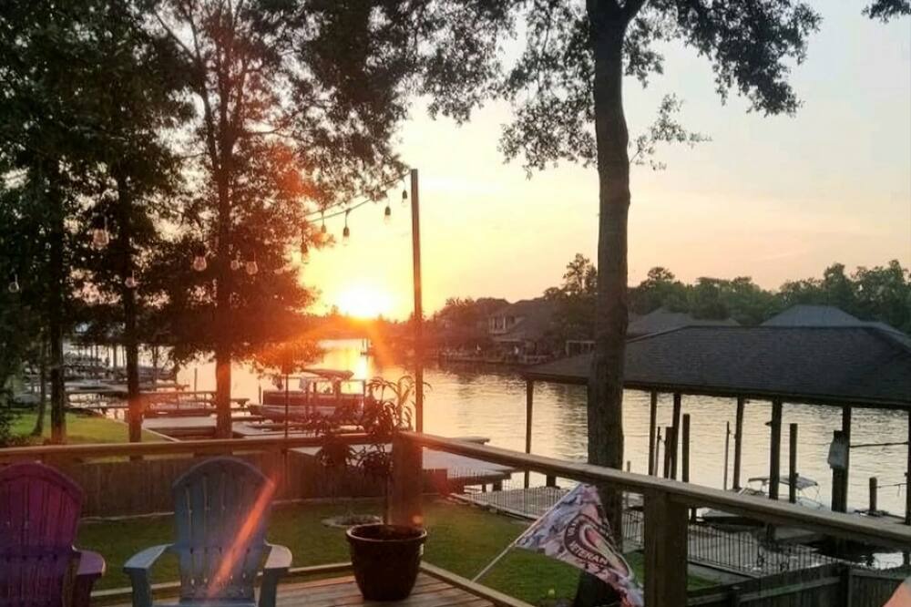 Photo of Others in Maurepas