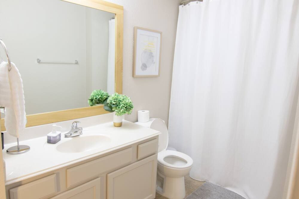 Photo of Bathroom in Medical Center District