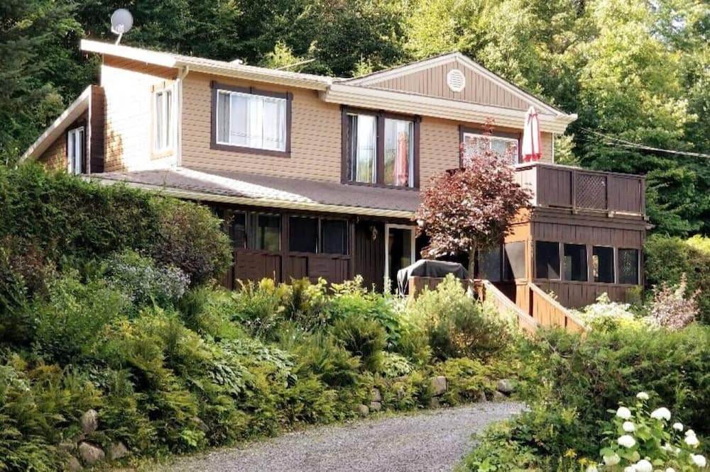 Photo of Others in St-Adolphe-d'Howard