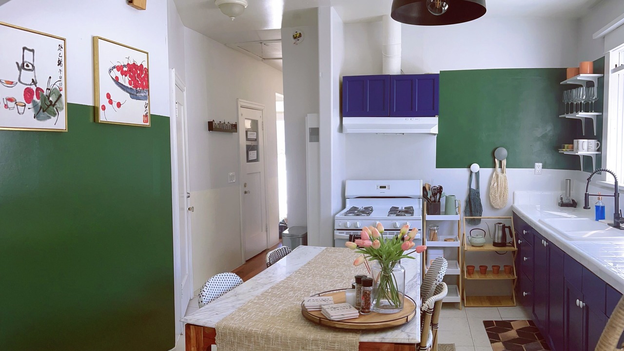 Photo of Kitchen in Wilshire Center