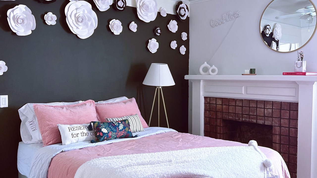 Photo of Bedroom in Wilshire Center