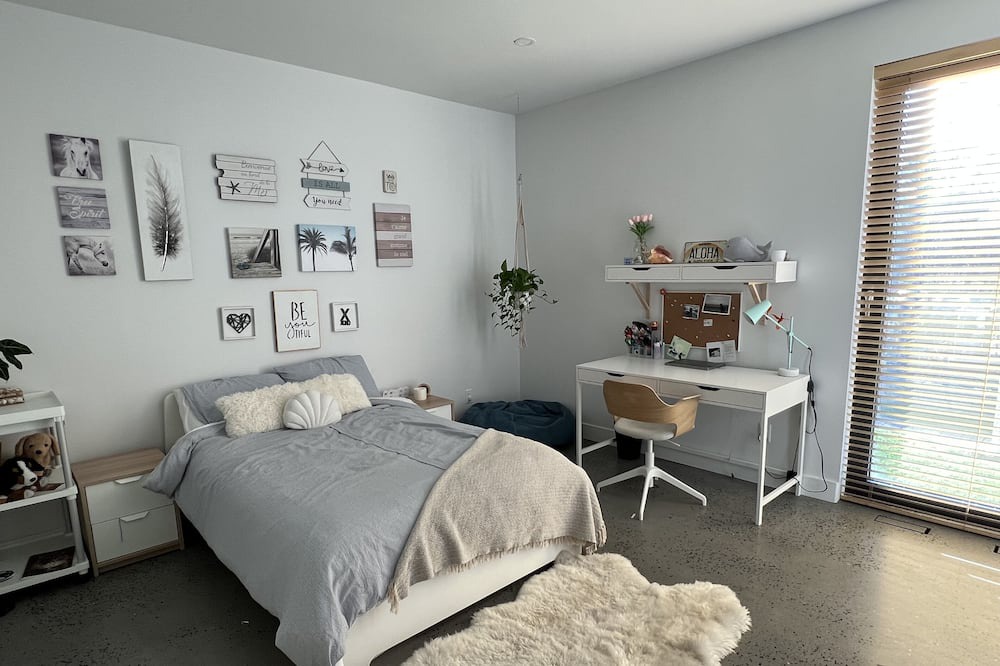 Photo of Bedroom in Mont-St-Hilaire