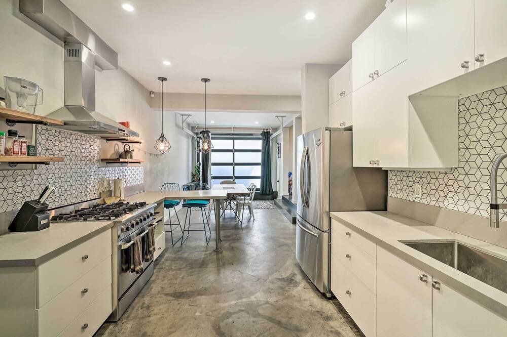 Photo of Others in South of Market