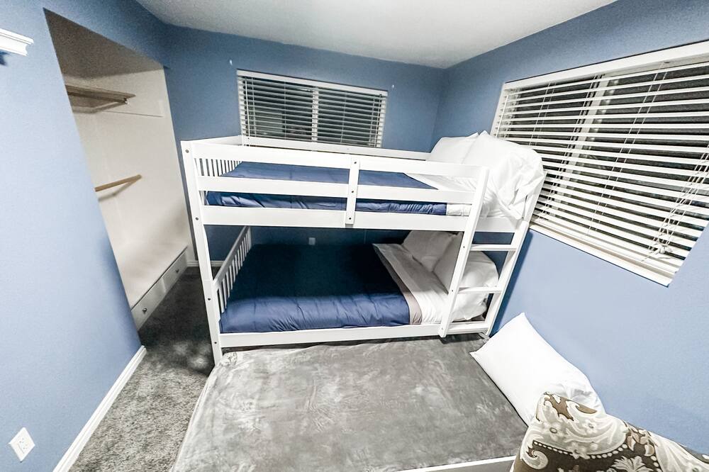 Photo of Bedroom in Bountiful