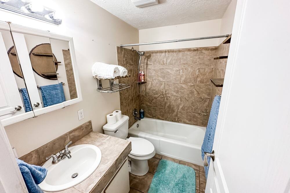 Photo of Bathroom in Bountiful