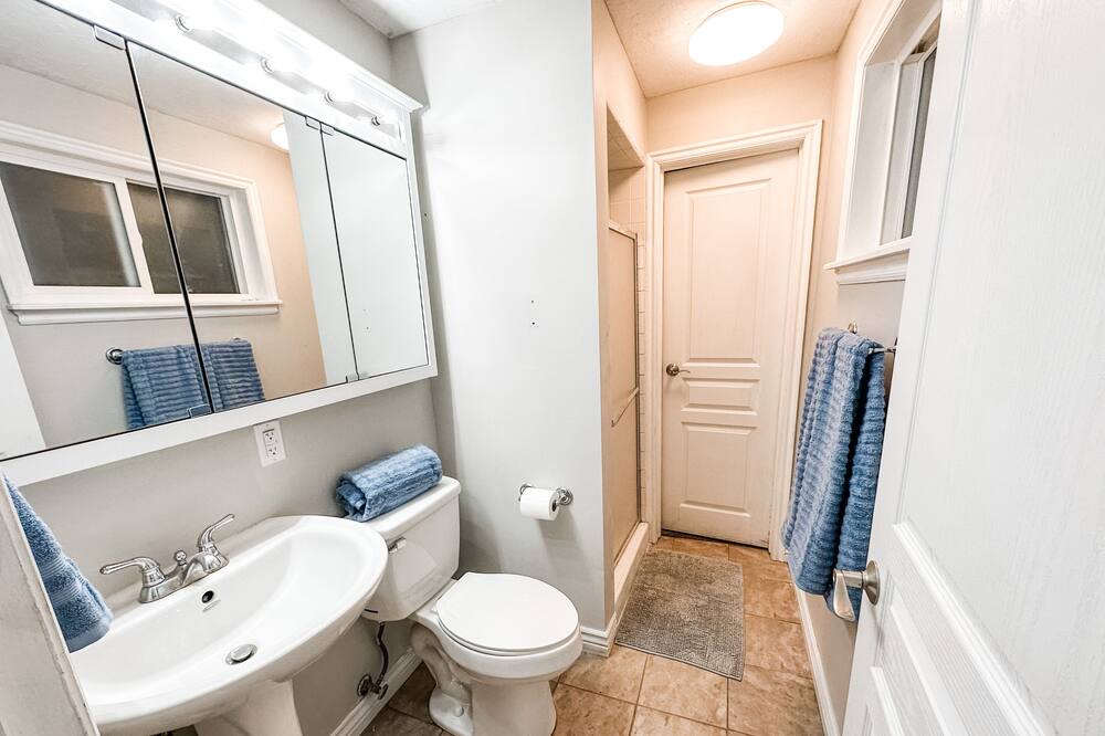 Photo of Bathroom in Bountiful