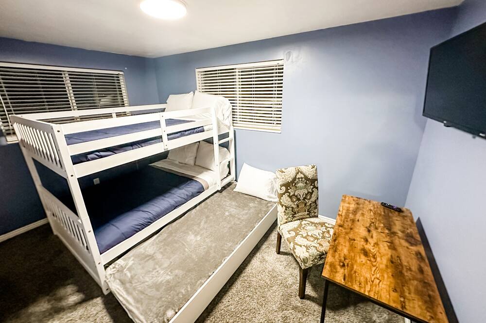 Photo of Bedroom in Bountiful