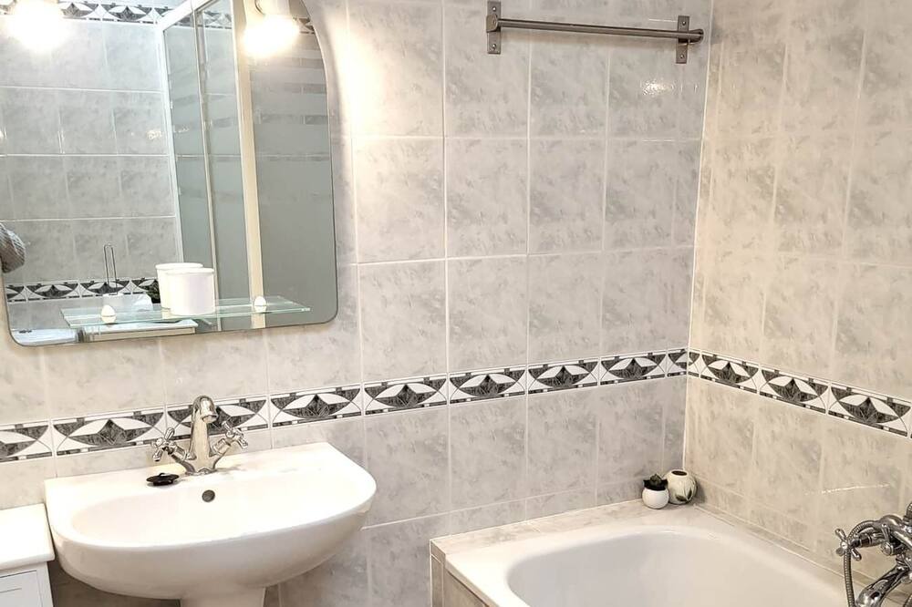 Photo of Bathroom in Blanzay