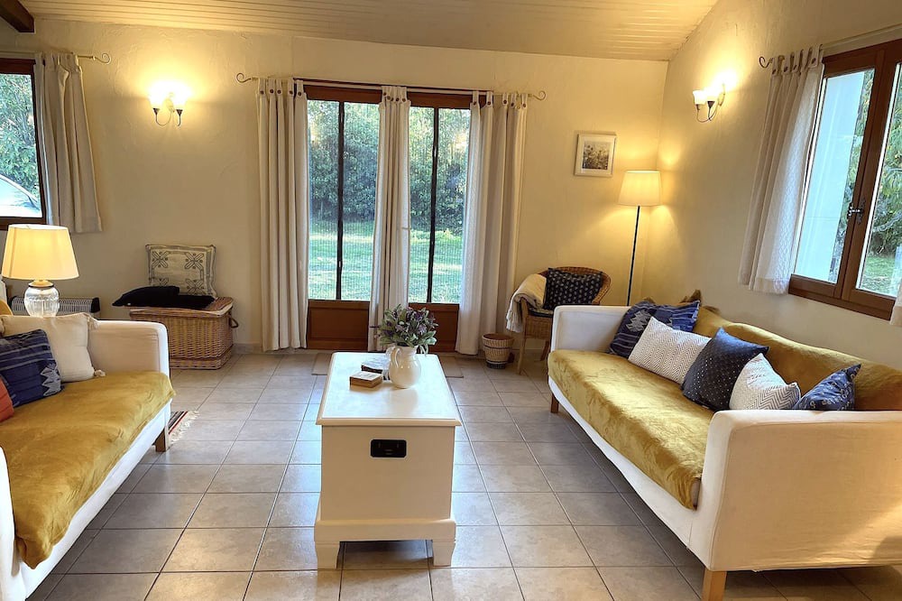 Photo of Livingroom in Blanzay