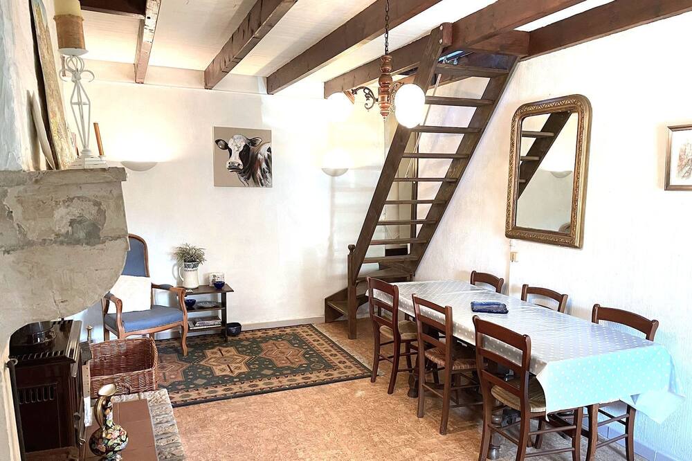 Photo of Livingroom in Blanzay