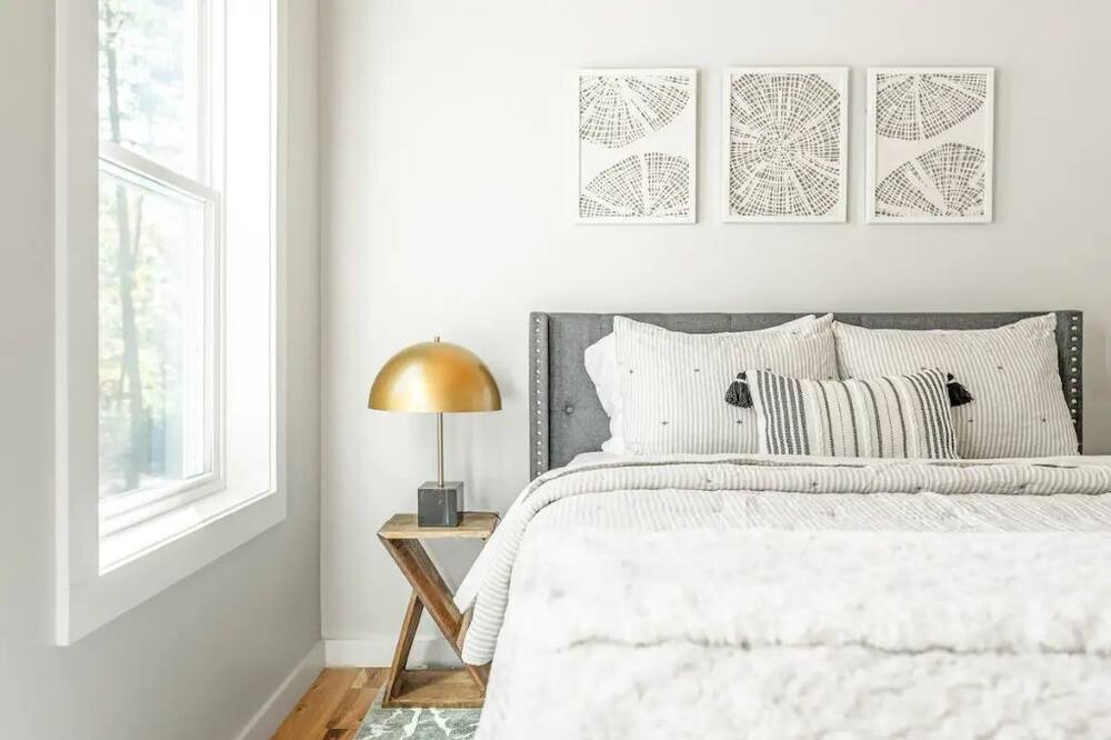 Photo of Bedroom in Lake Lure
