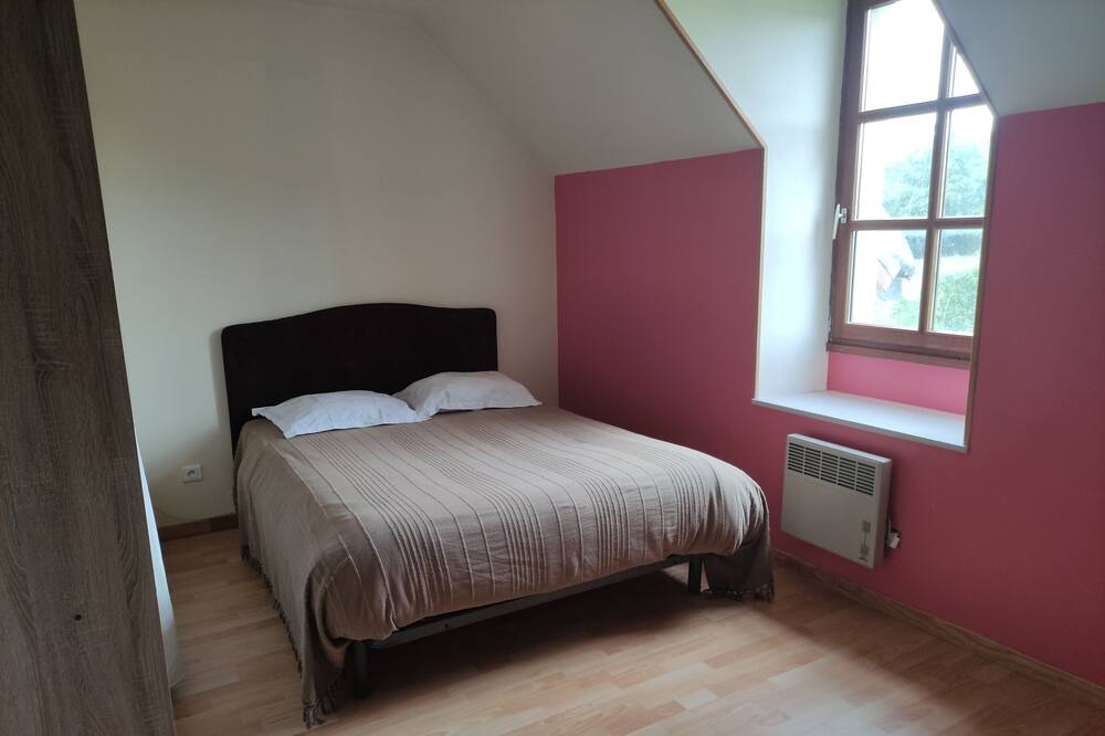 Photo of Bedroom in Saint-Jeanvrin