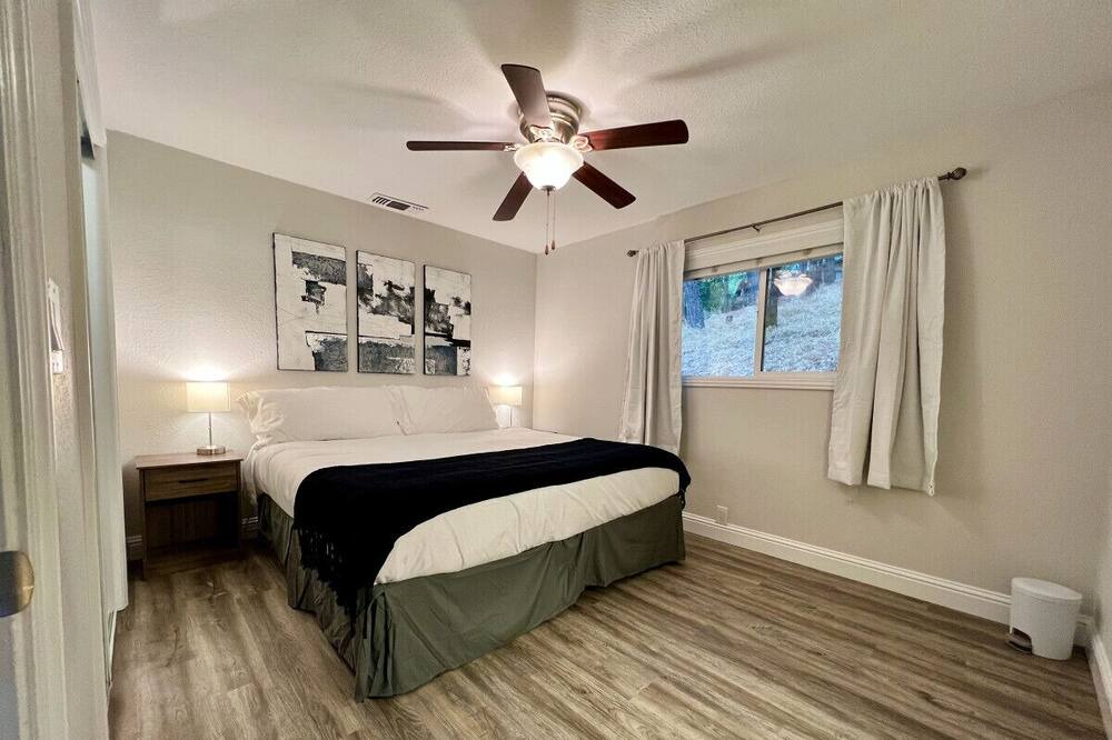 Photo of Others in Meadow Vista