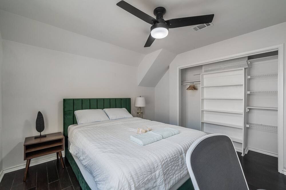 Photo of Bedroom in Plano