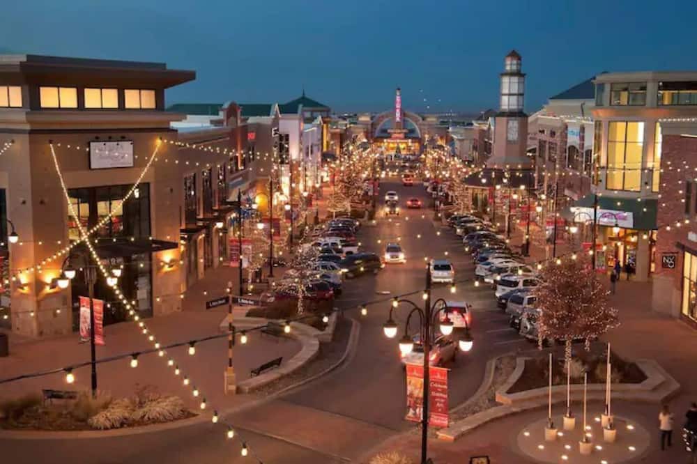 Photo of Others in Aurora