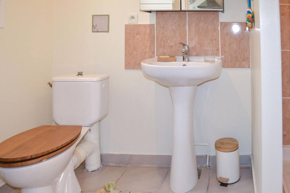 Photo of Bathroom in Salies-de-Bearn