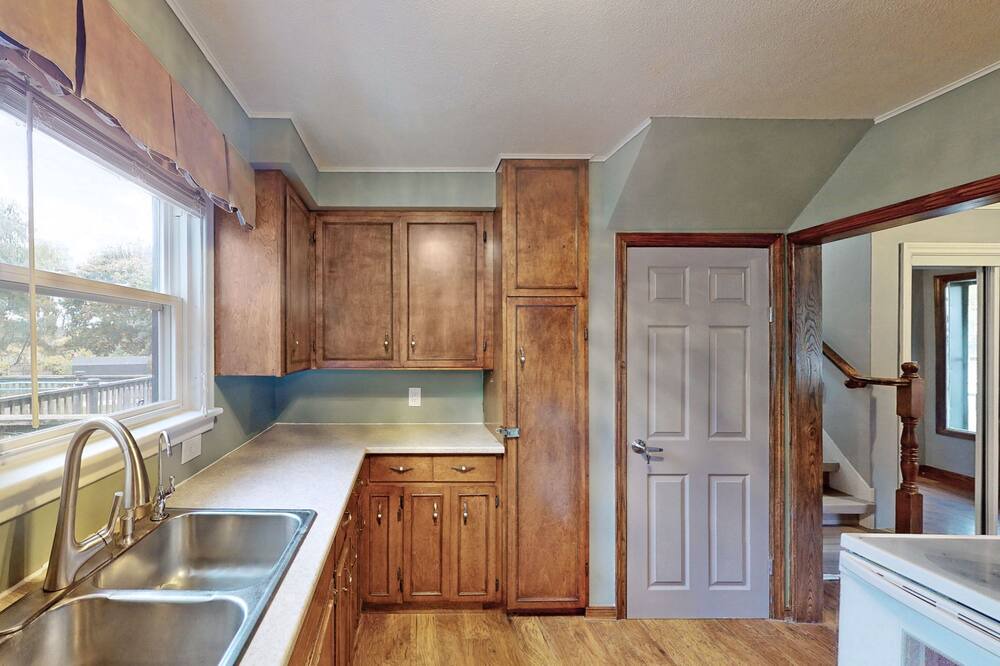 Photo of Kitchen in Township of Woolwich