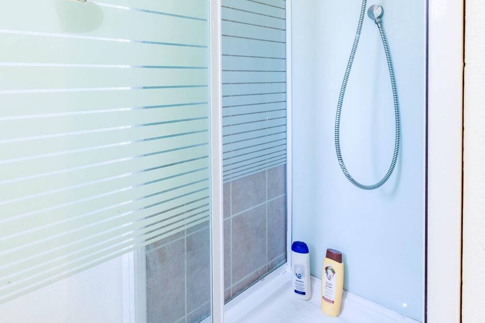 Photo of Bathroom in Janze