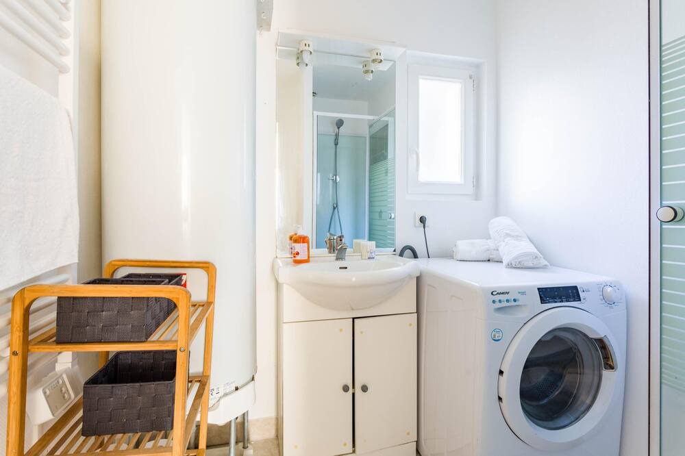Photo of Bathroom in Janze