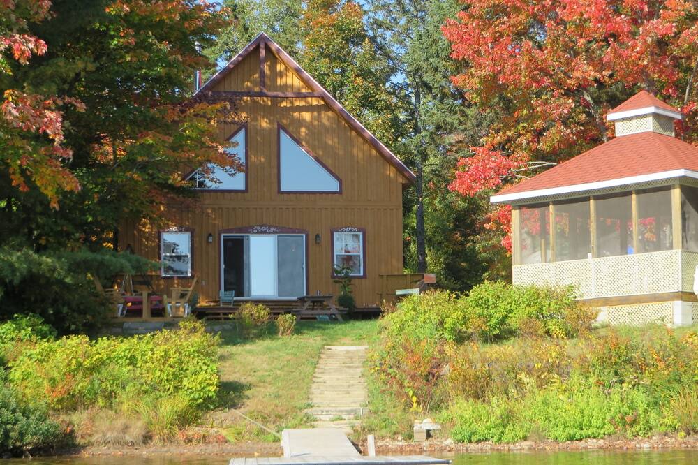 Photo of Outdoor in Saint-Elie-de-Caxton