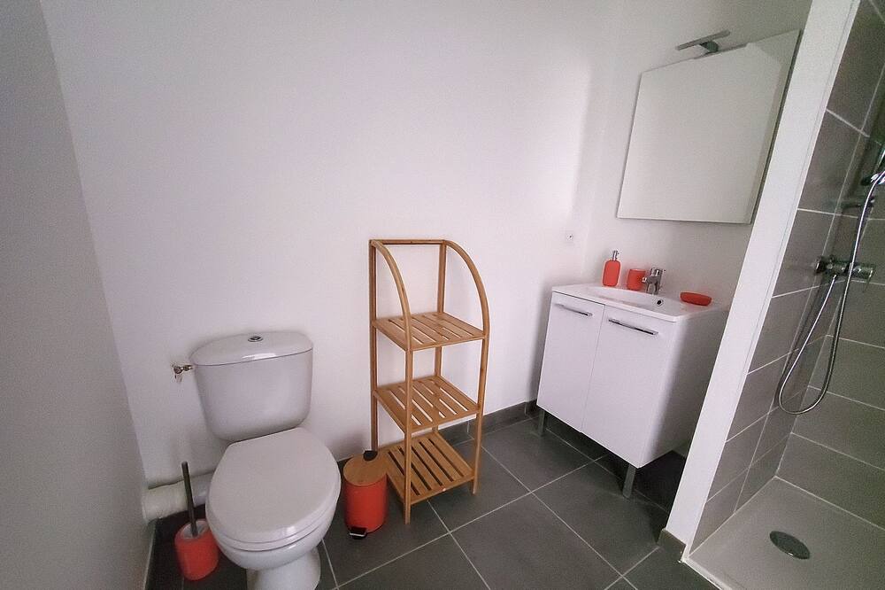 Photo of Bathroom in Pau Nord