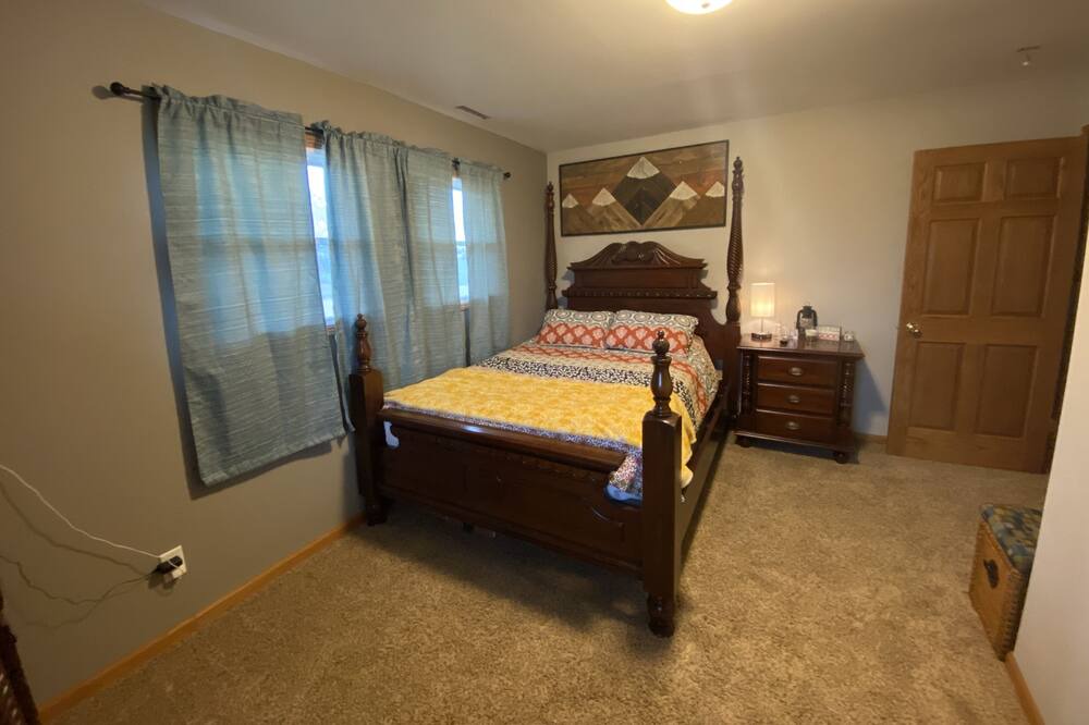 Photo of Bedroom in Cedar Rapids