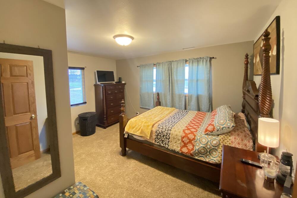 Photo of Bedroom in Cedar Rapids