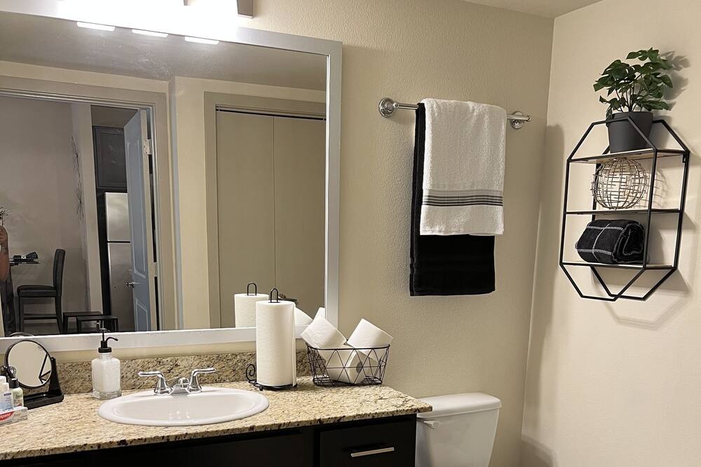 Photo of Bathroom in Frisco