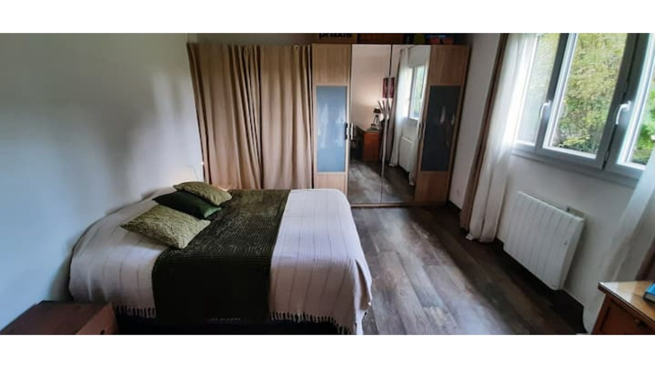 Photo of Bedroom in Amiens