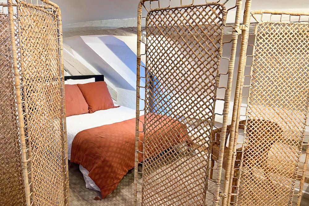 Photo of Others in Chitenay