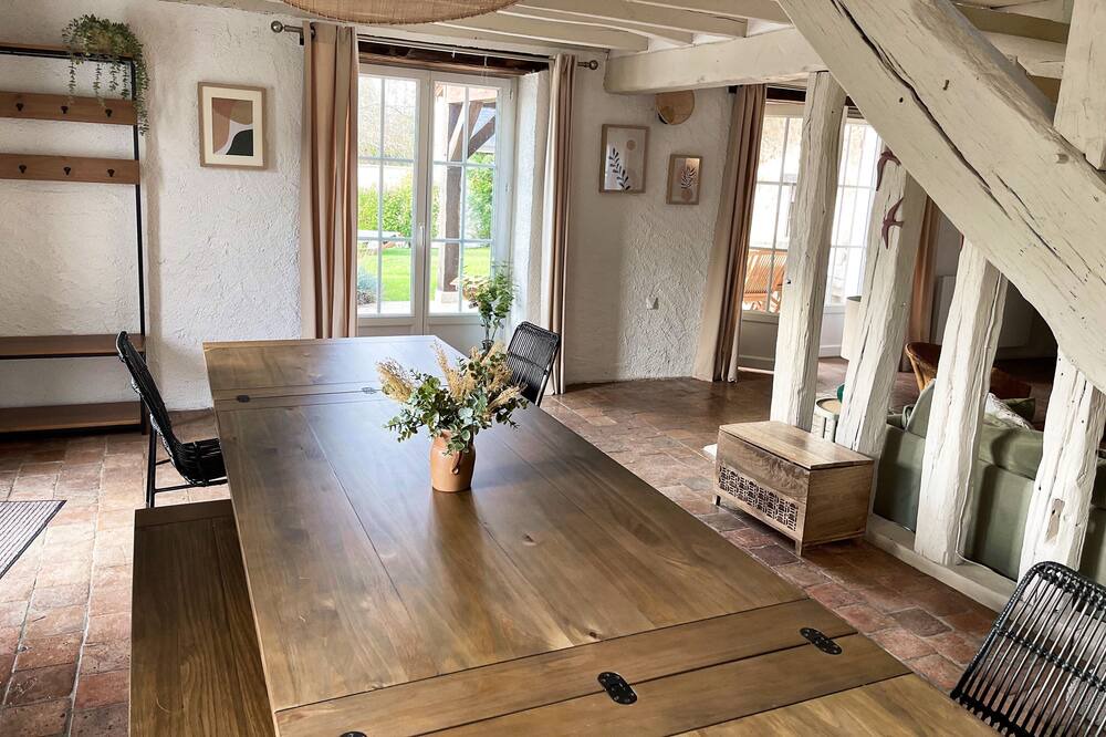 Photo of Others in Chitenay