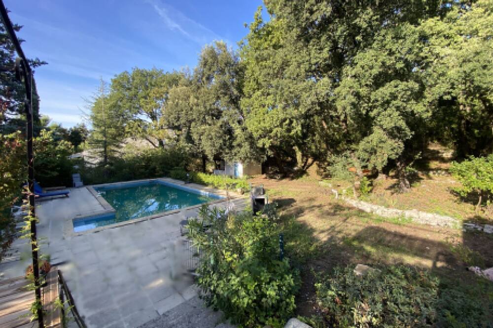 Photo of Outdoor in Assas