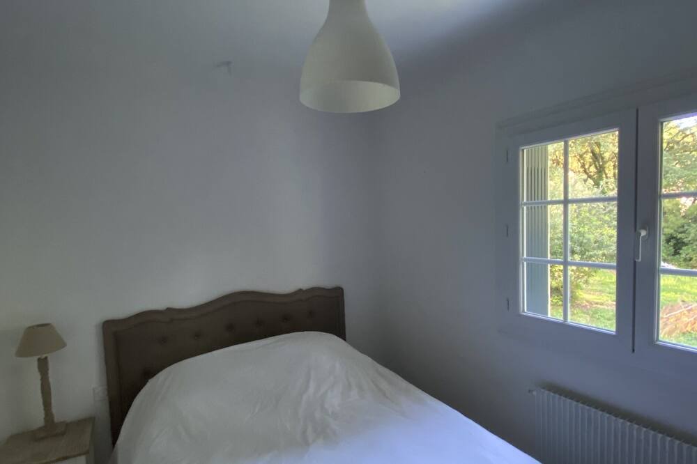Photo of Bedroom in Assas