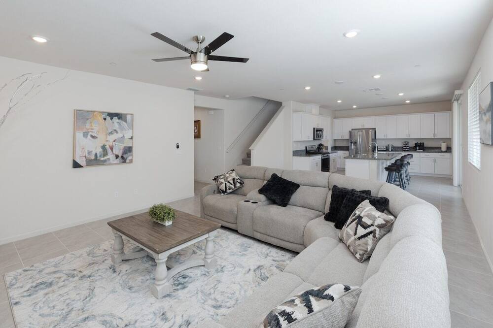 Photo of Livingroom in Pleasant Grove