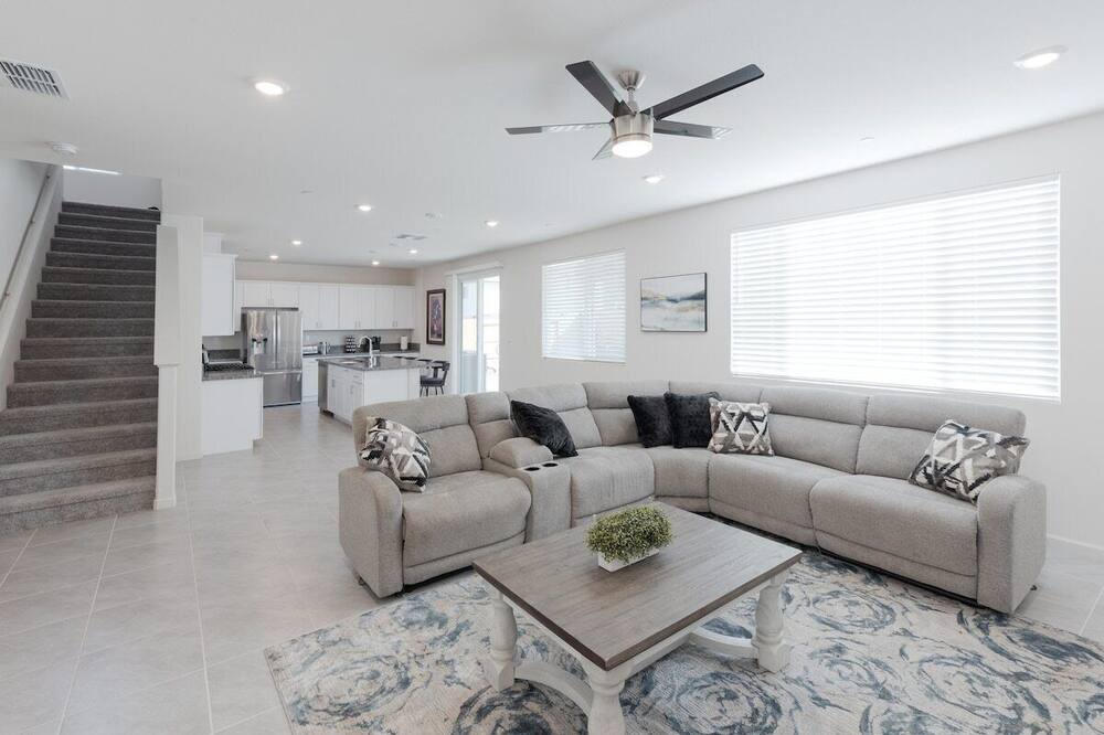 Photo of Livingroom in Pleasant Grove