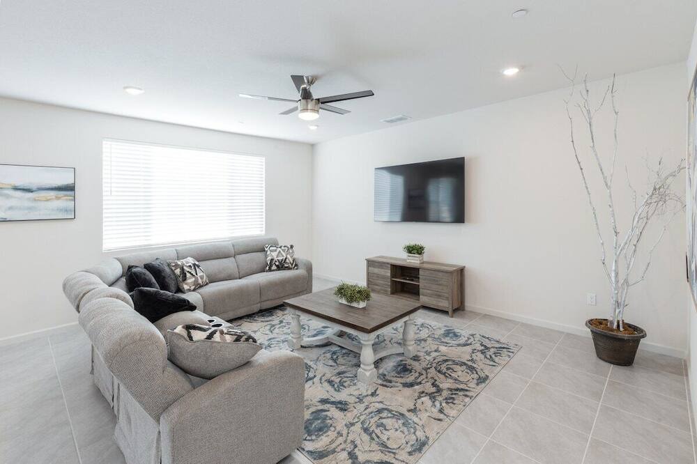 Photo of Livingroom in Pleasant Grove