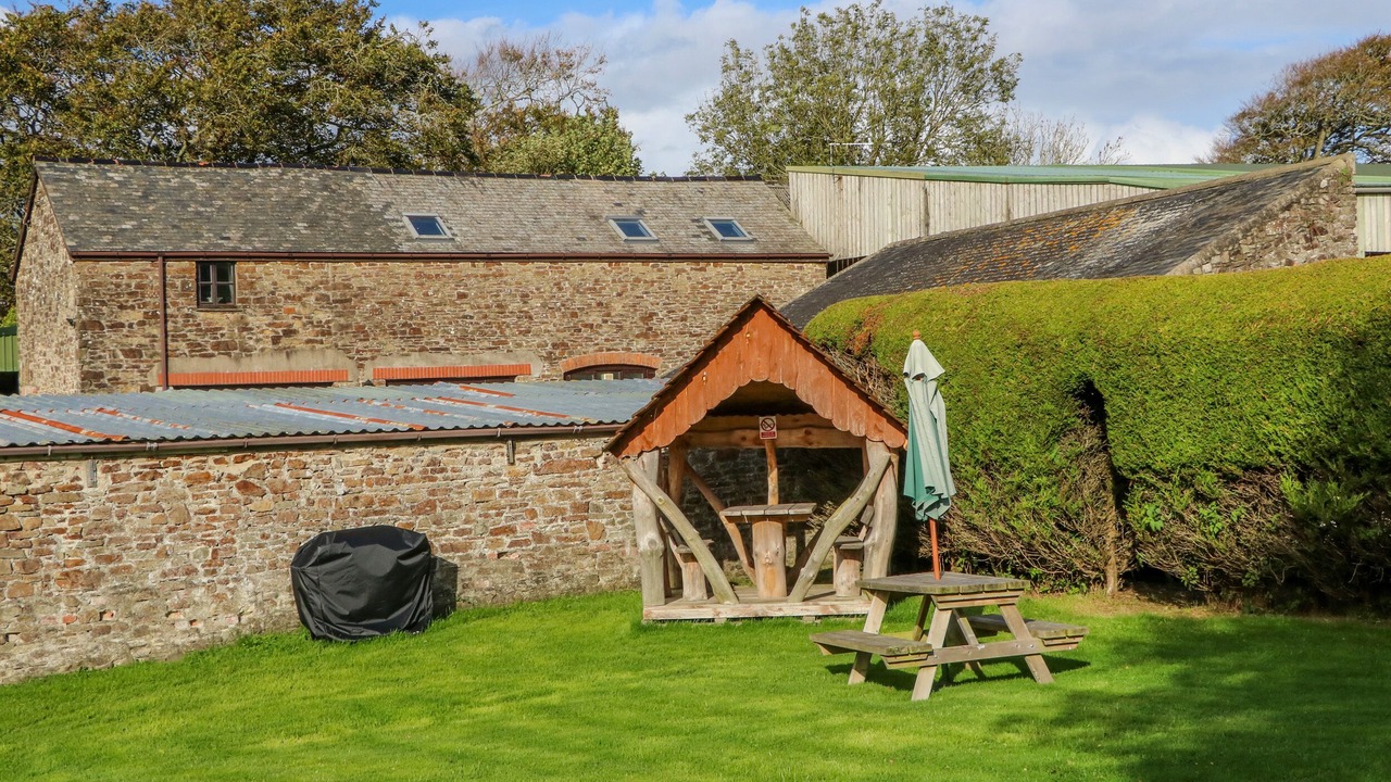 Photo of Outdoor in Westleigh