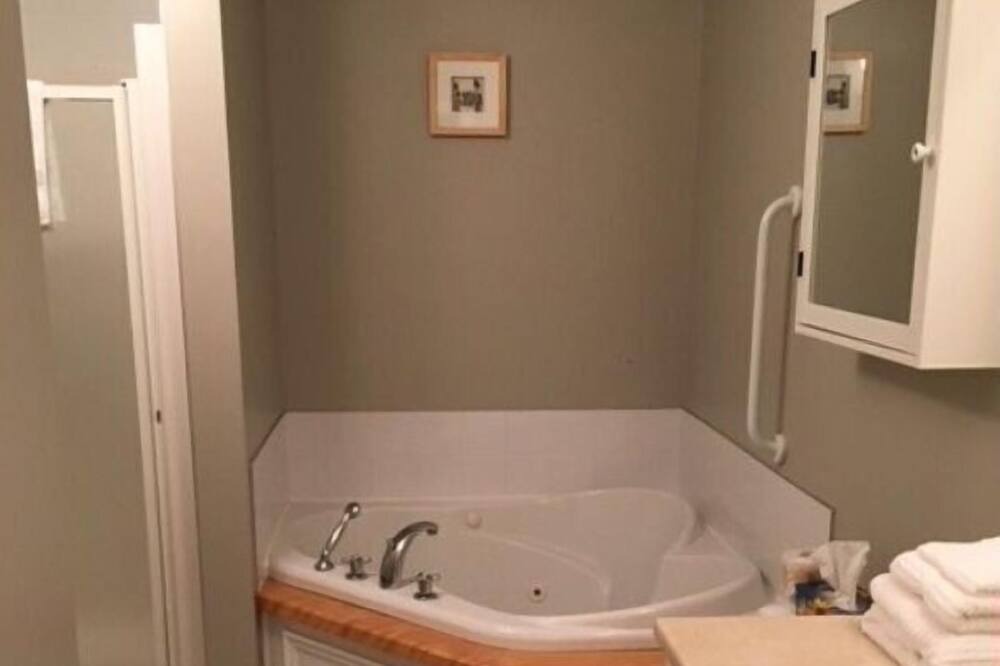 Photo of Bathroom in Saint Donat