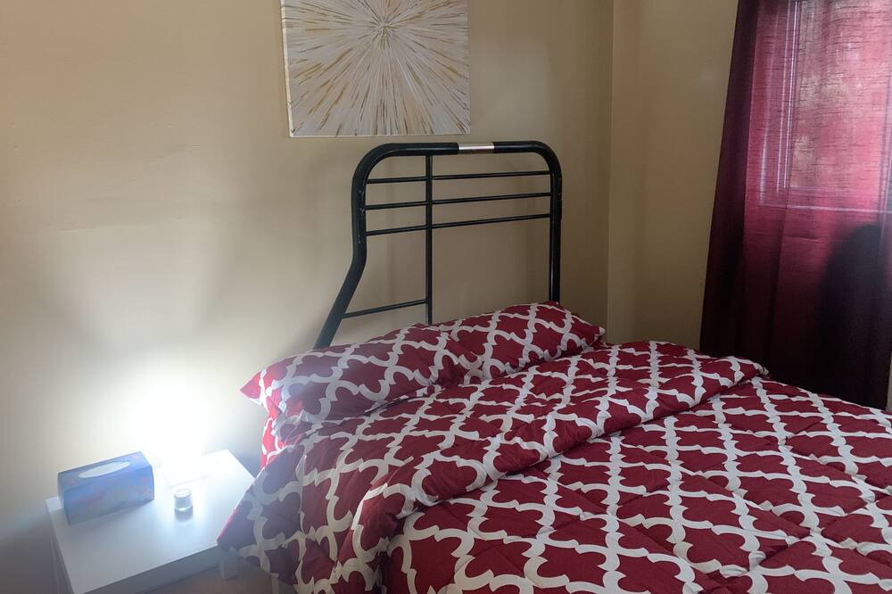 Photo of Bedroom in Thompson