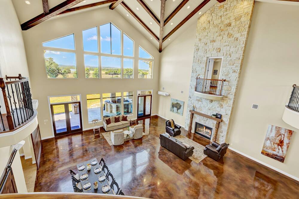 Photo of Livingroom in Dripping Springs