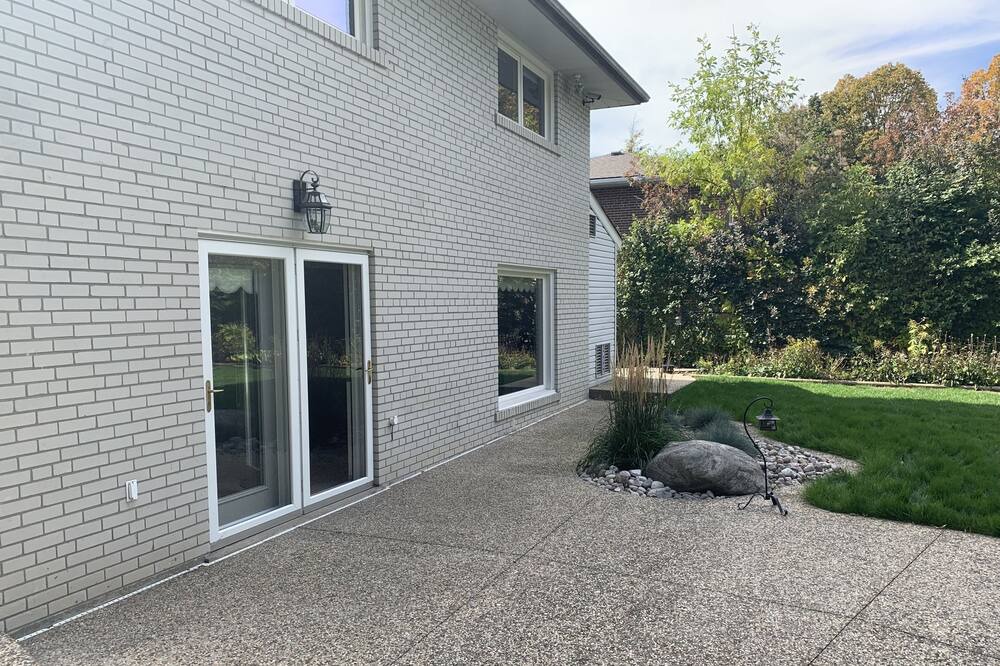 Photo of Outdoor in Rathwood