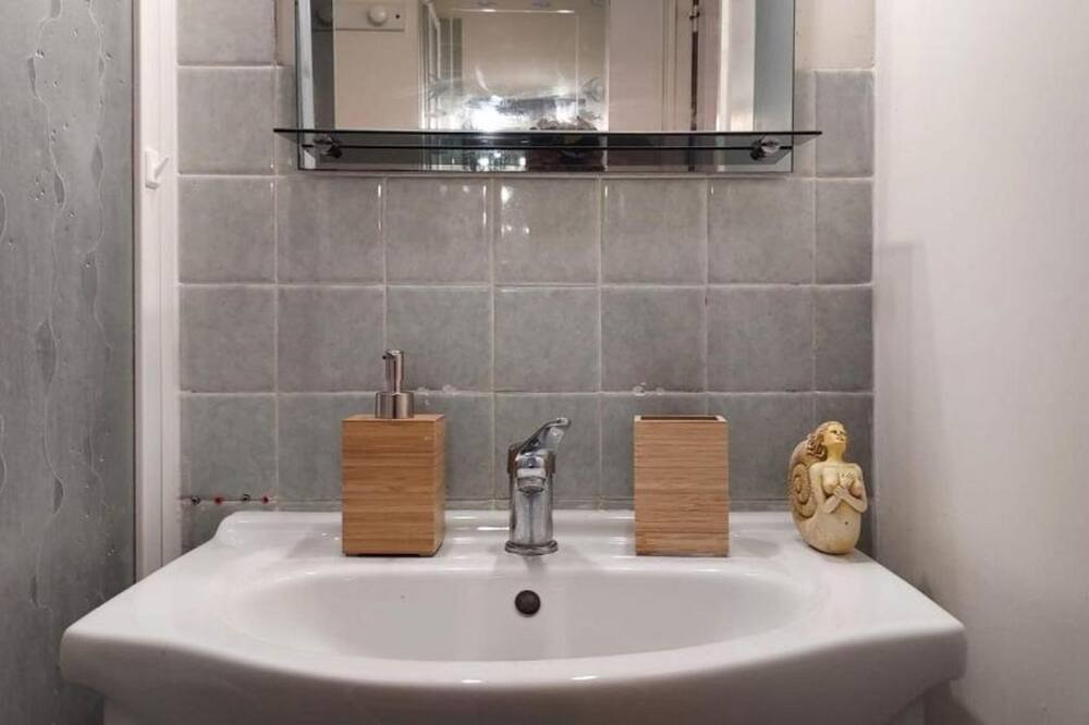 Photo of Bathroom in Benerville-sur-Mer