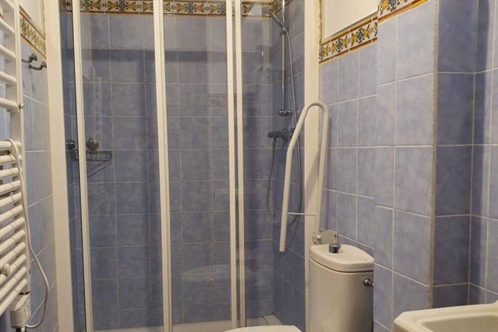 Photo of Bathroom in Falset