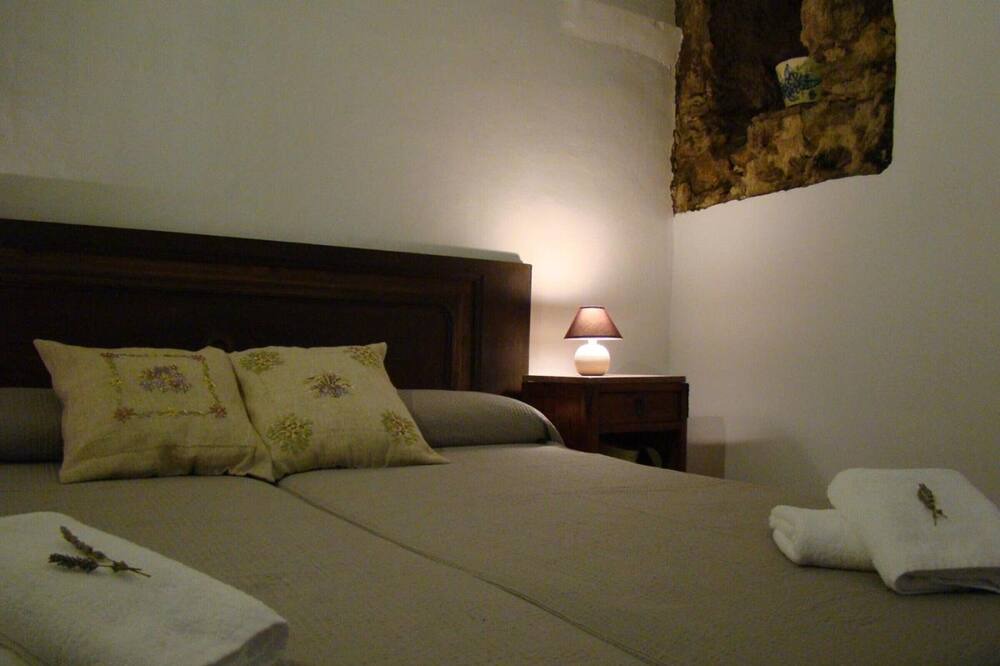 Photo of Bedroom in Falset