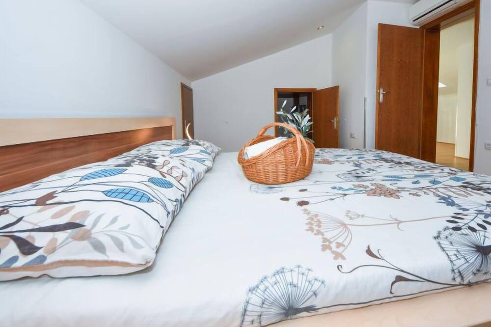 Photo of Bedroom in Veli Iz