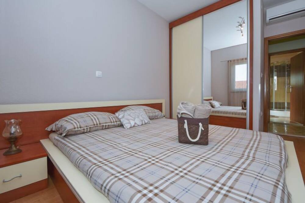 Photo of Bedroom in Veli Iz
