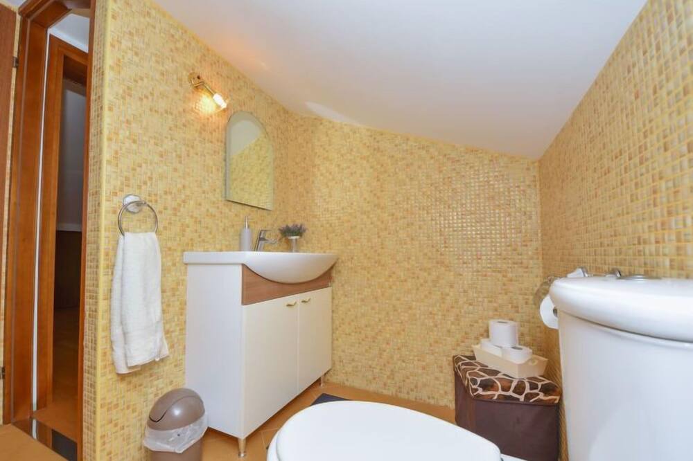Photo of Bathroom in Veli Iz