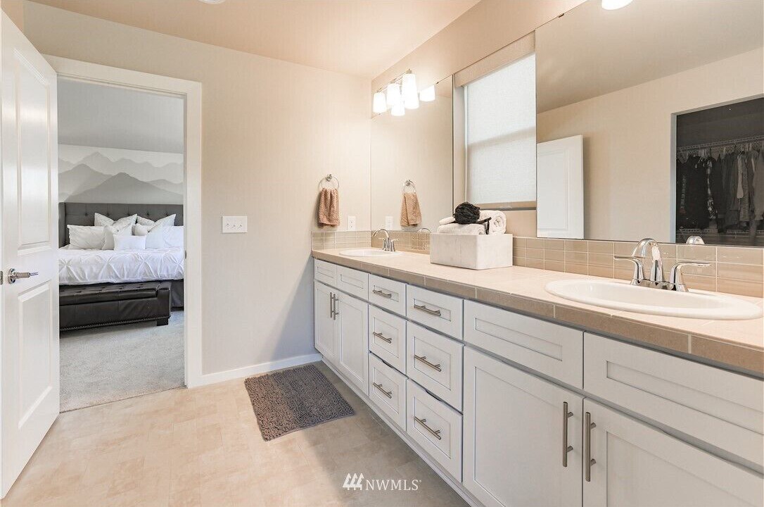 Photo of Others in Maple Valley