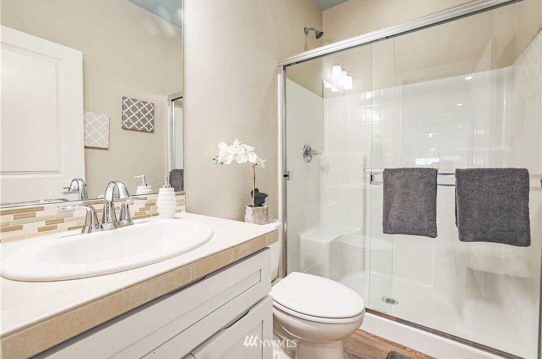 Photo of Others in Maple Valley